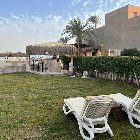 Beachfront Sokhna Chalet W Private Pool Ain Sukhna Exterior photo